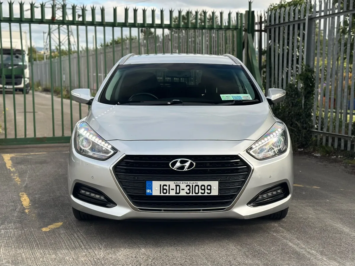 2016 Hyundai i40 Touring Executive Plus Automatic - Image 3