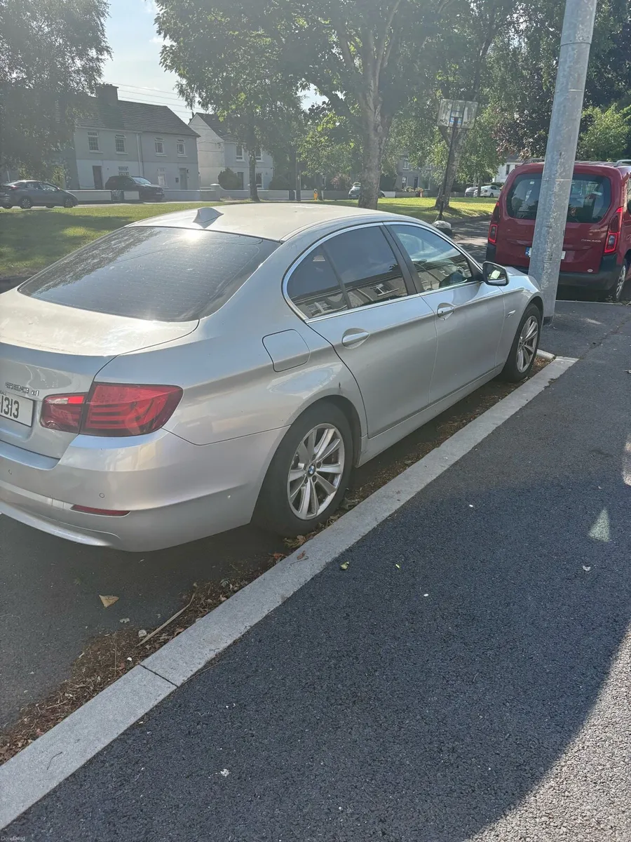 BMW 5 series - Image 1