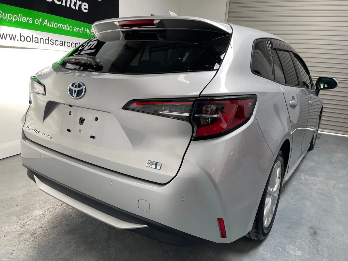 202 Toyota Corolla Hybrid 1.8 Automatic Touring - Image 6