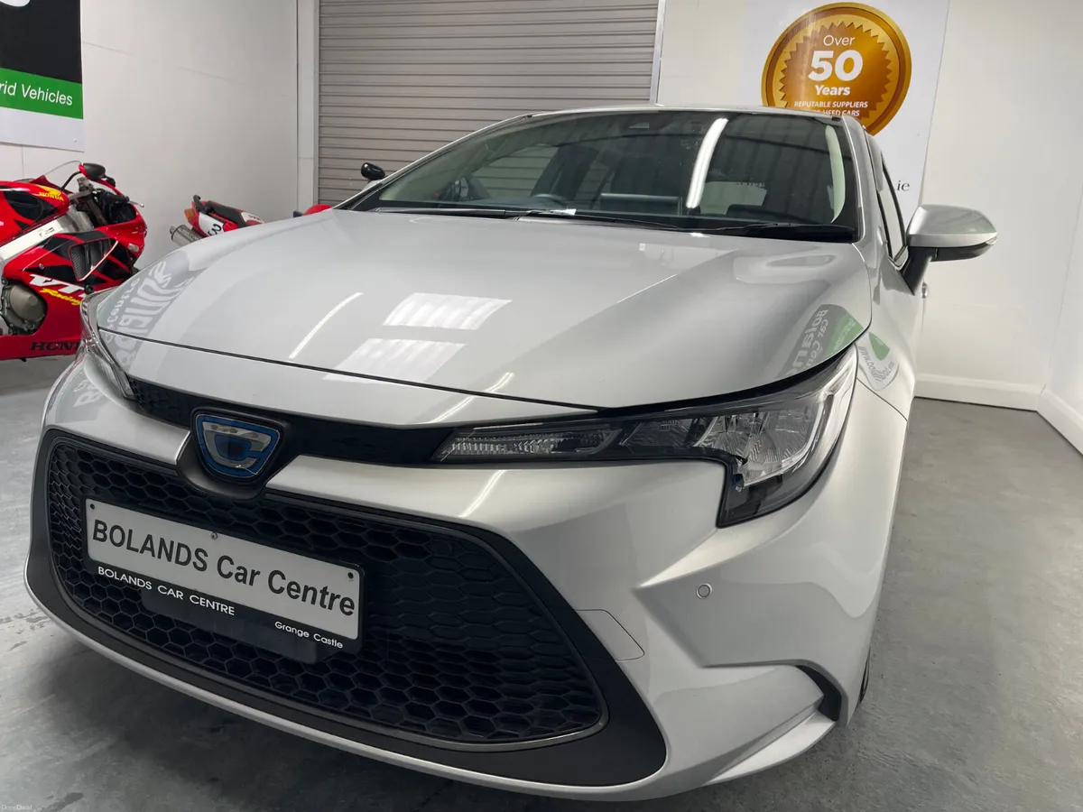 202 Toyota Corolla Hybrid 1.8 Automatic Touring - Image 4
