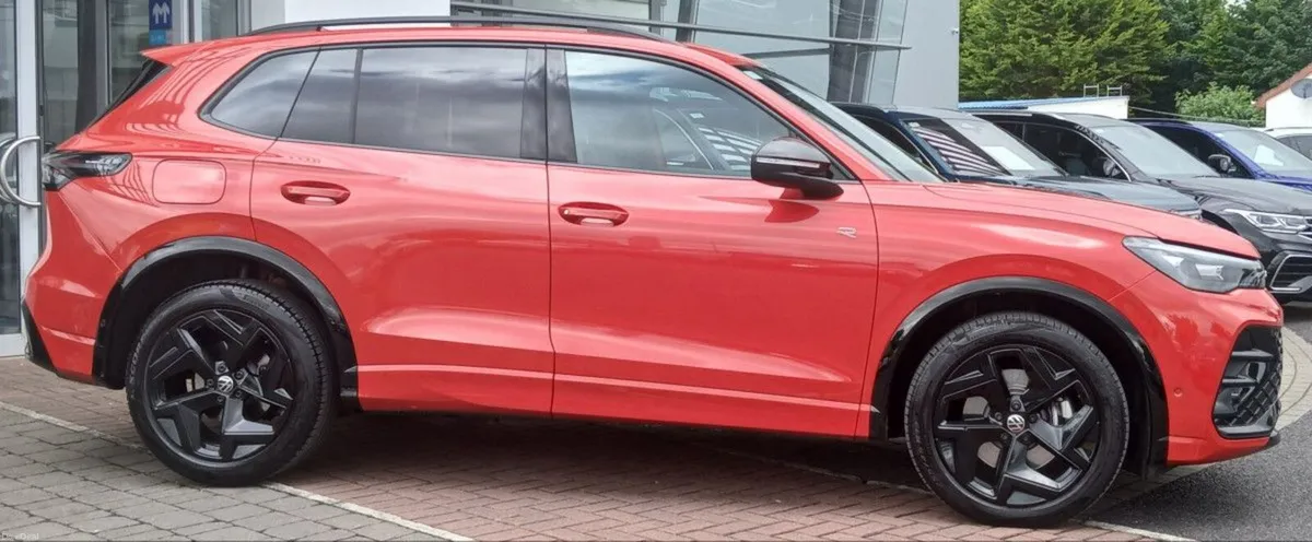 Volkswagen Tiguan R-Line 2.0 TDI 150HP  **AUTOMATI - Image 2