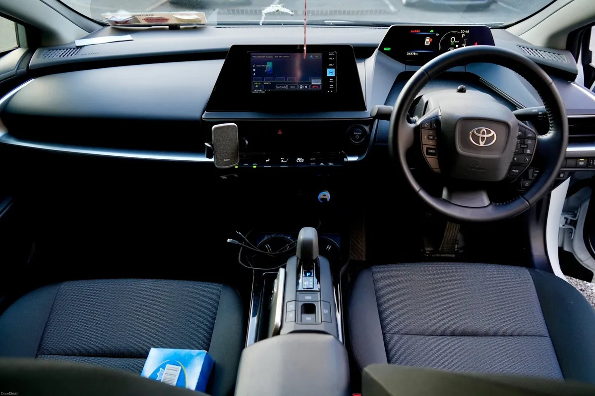 Toyota Prius 2024 - Image 3
