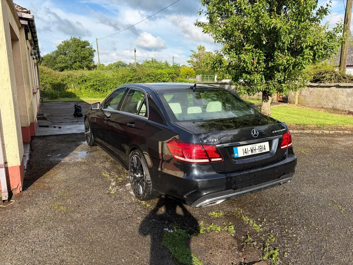 Mercedes w212 E300 hybrid - Image 4