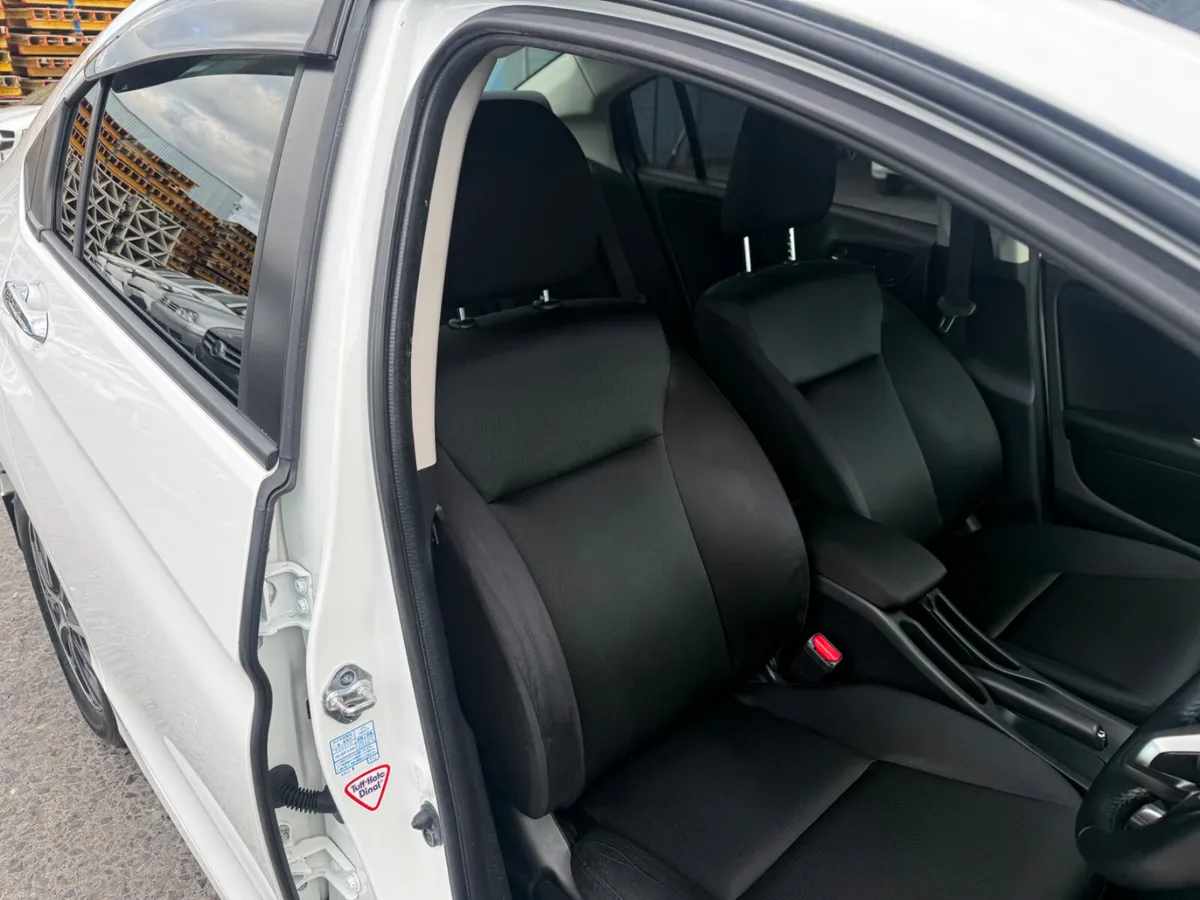 2015 Honda Grace Hybrid Automatic - Image 6