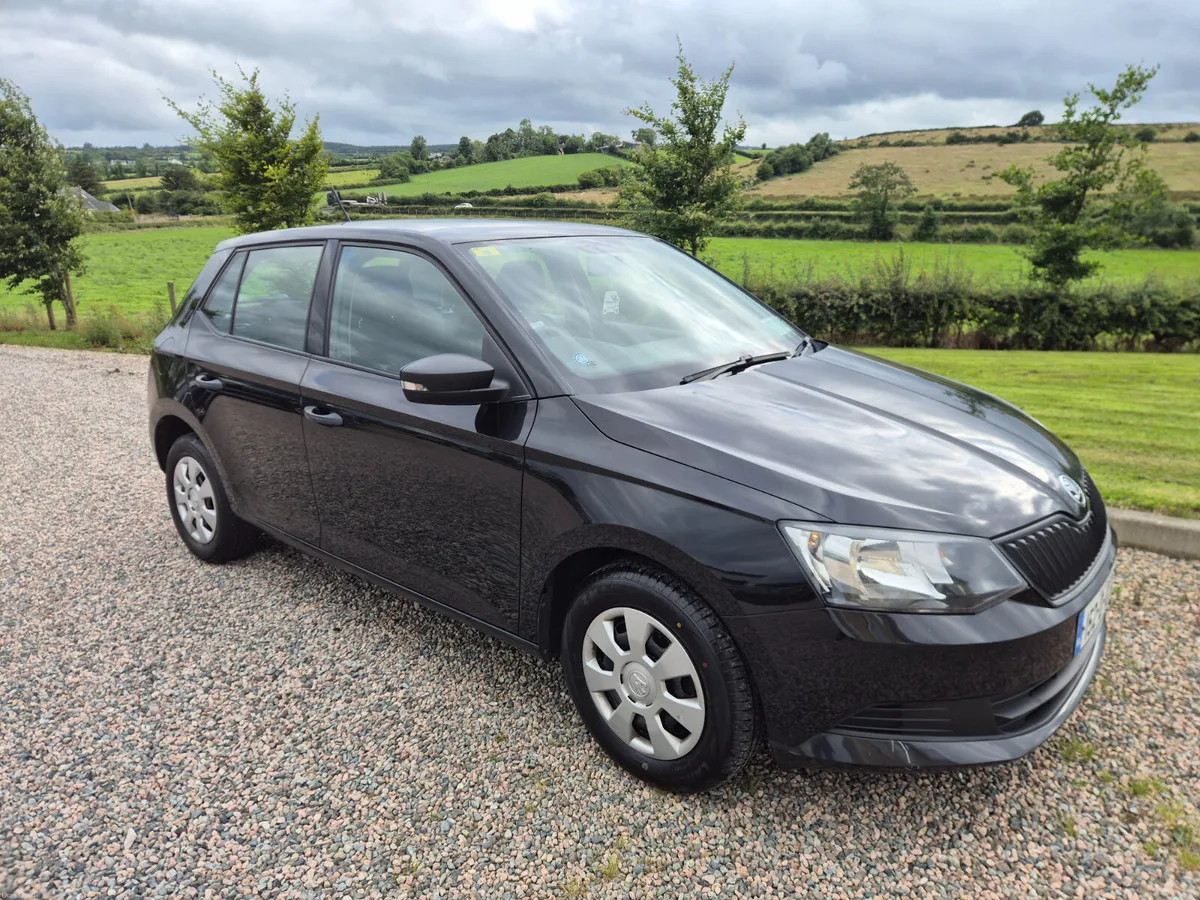 152 Skoda Fabia 1.0 MPI Active - Image 1
