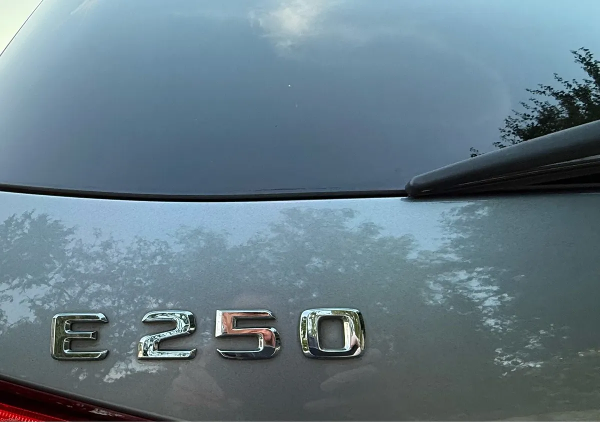 Mercedes E250 - Image 6