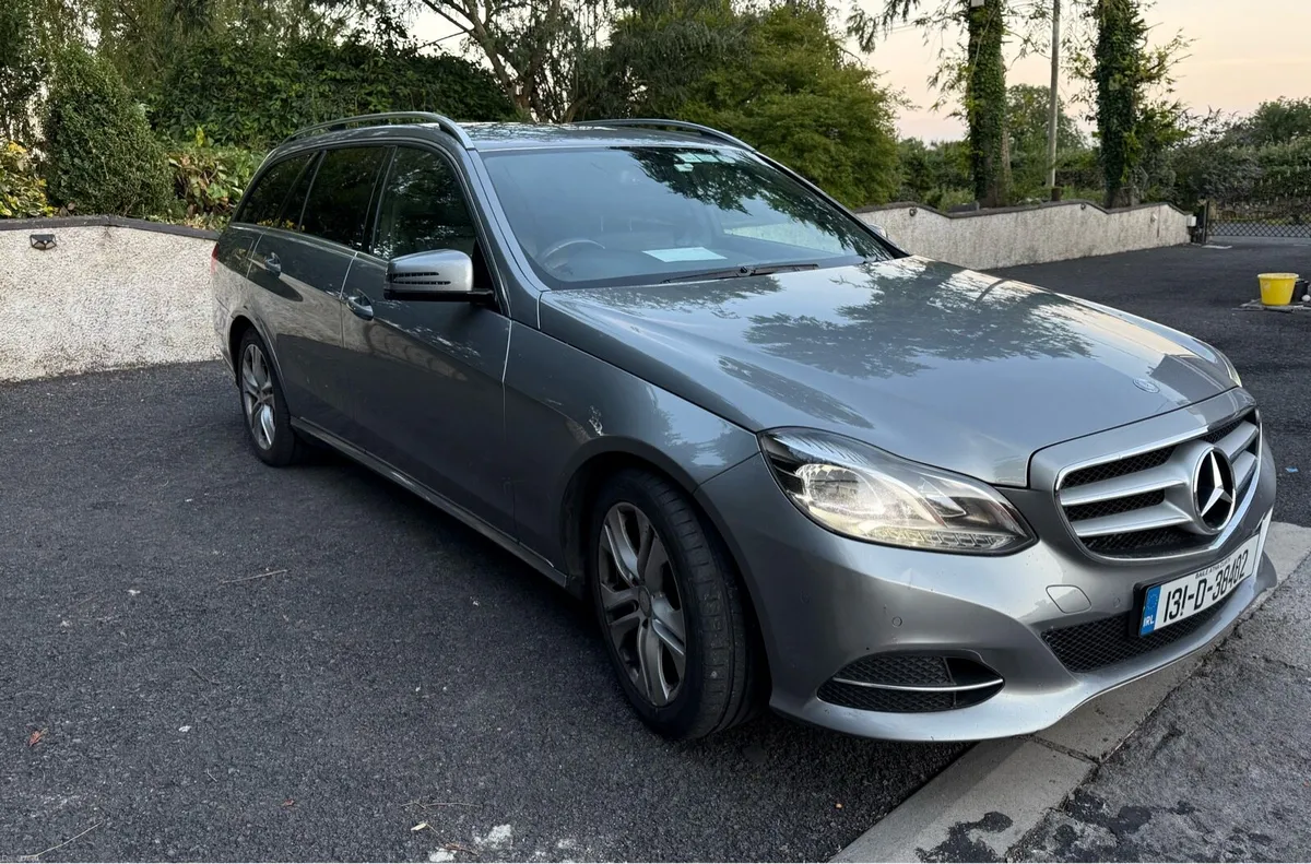 Mercedes E250 - Image 4