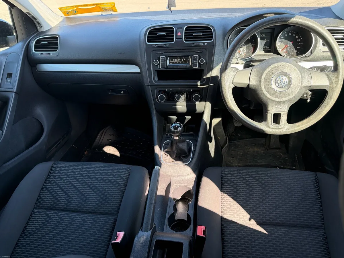 VW Golf - Image 5