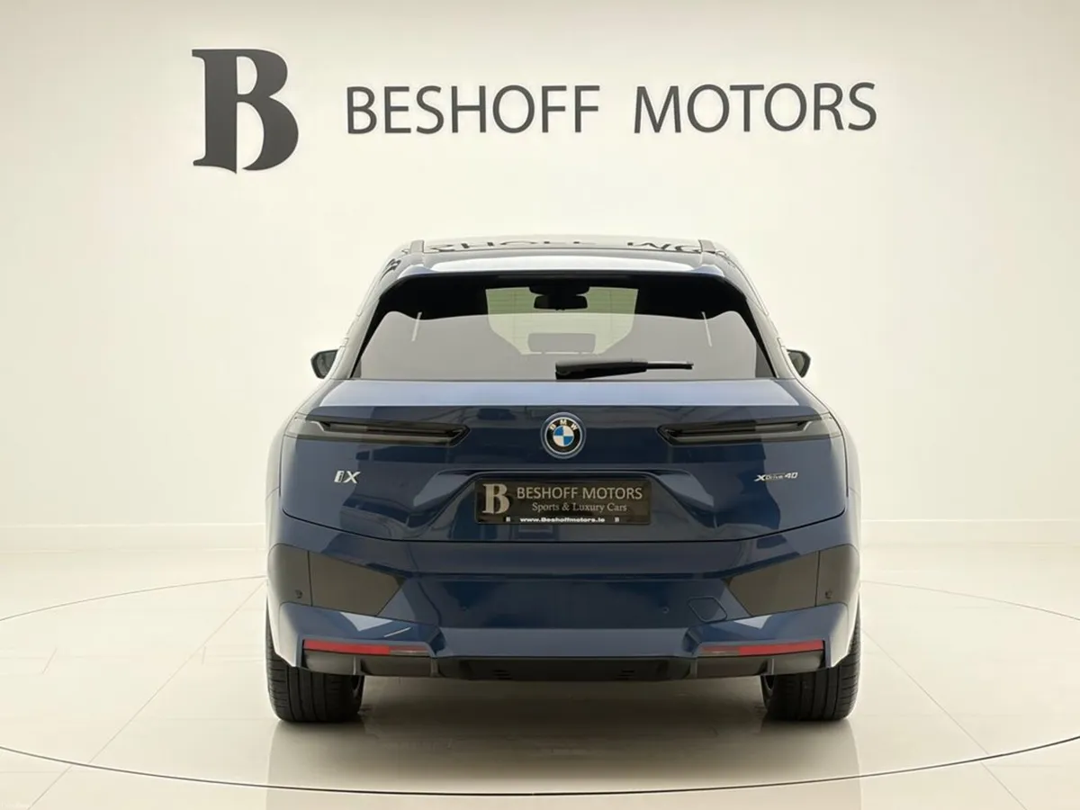 BMW iX 40 M-SPORT X-DRIVE=LOW MILES//HUGE SPEC//IV - Image 4