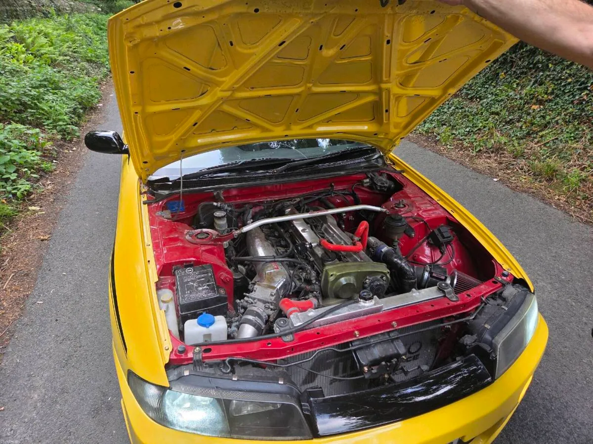 Nissan Skyline R33 - Image 6