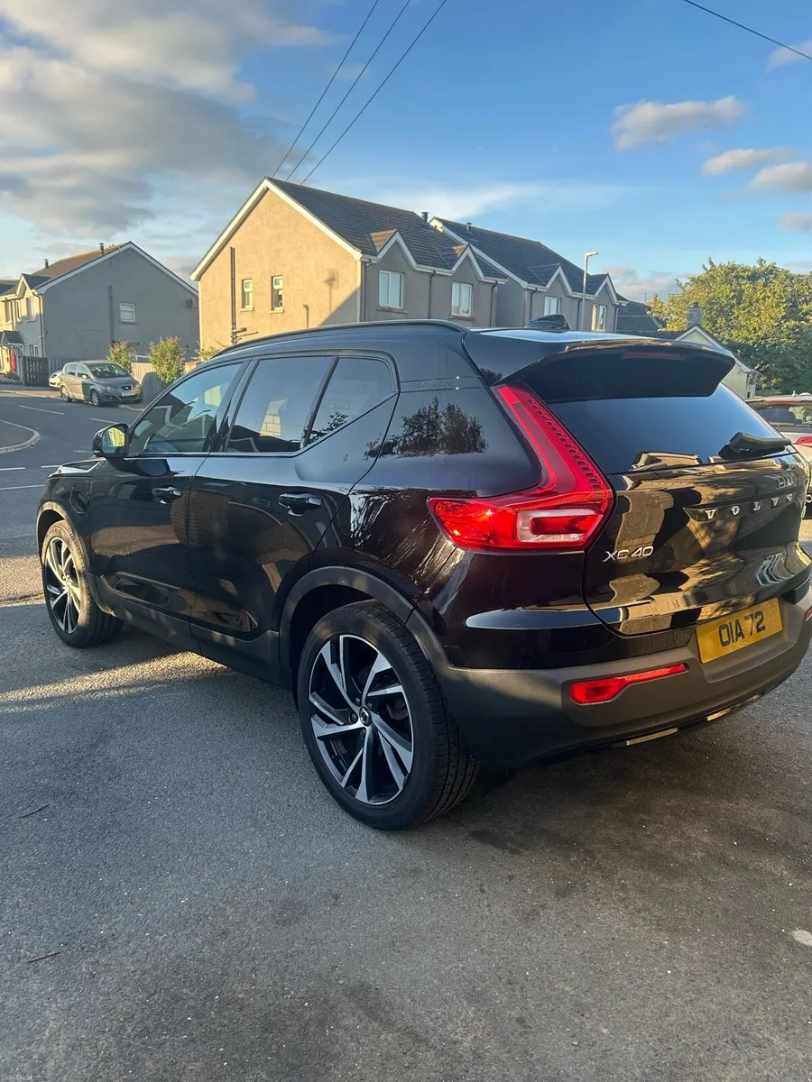 Volvo XC40 T5 Recharge plug in hybrid - Image 4