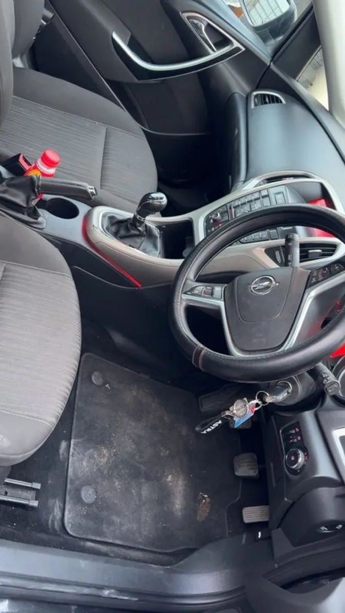 2012 Opel Astra - Image 6