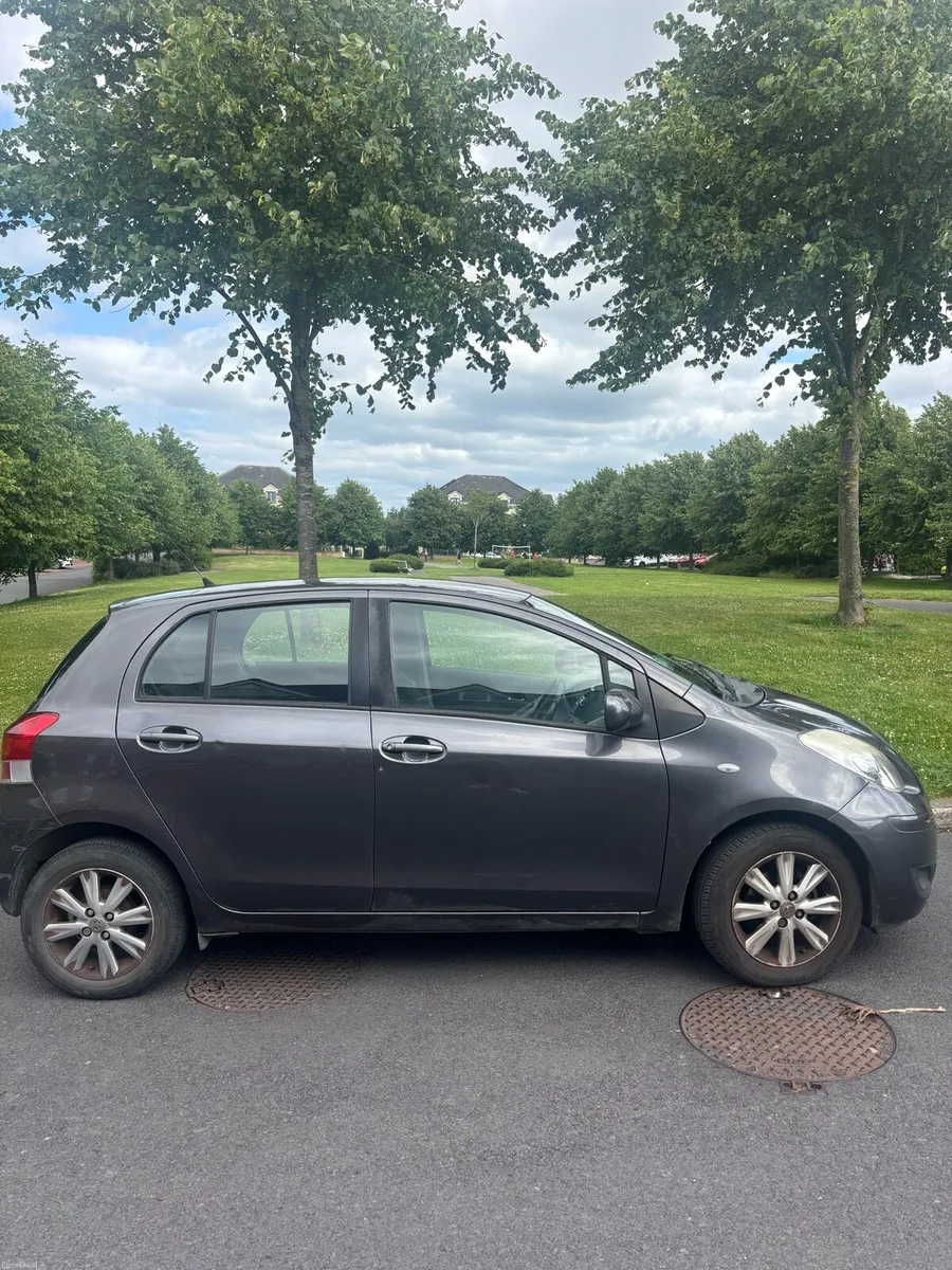 Toyota Yaris - Image 2