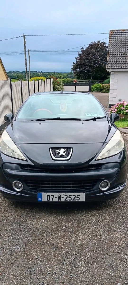 Car - Image 1