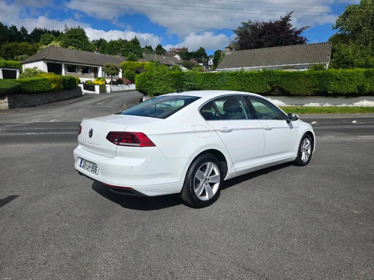 VW Passat 2.0 TDI SE Nav DSG Auto €14950 - Image 3