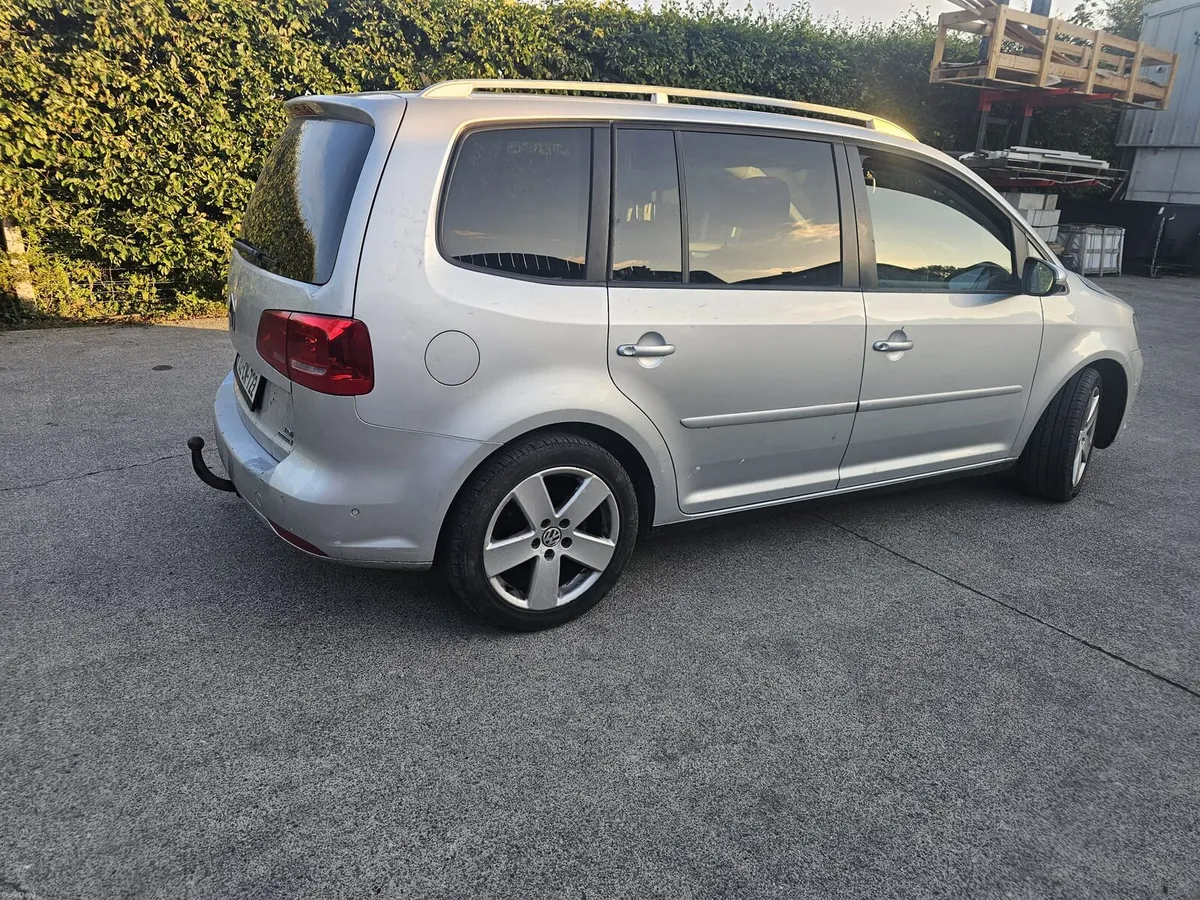 2013 Volkswagen Touran - Image 3