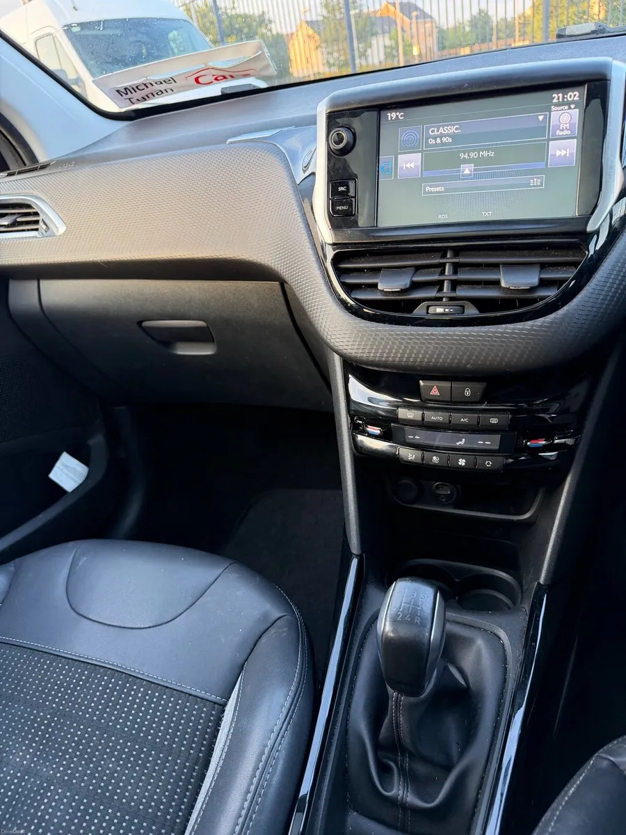 Peugeot 2008  2015  low milage - Image 4