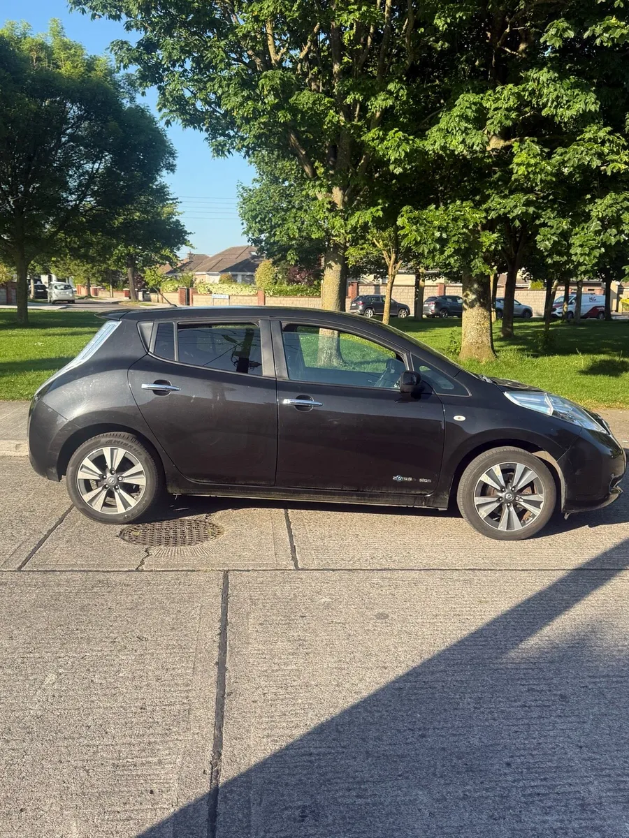 Nissan Leaf 2015 low milage - Image 4