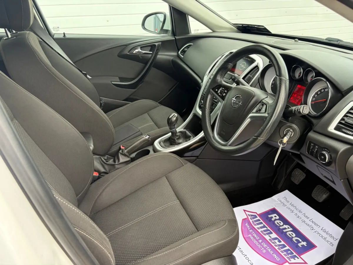 Opel Astra SRI LE 136PS 5DR - Image 2
