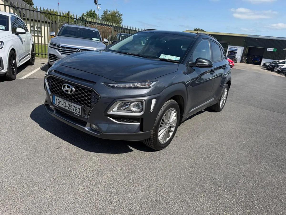 Hyundai KONA KAUAI 2WD EXECUTIVE TWO TONE 5DR - Image 3