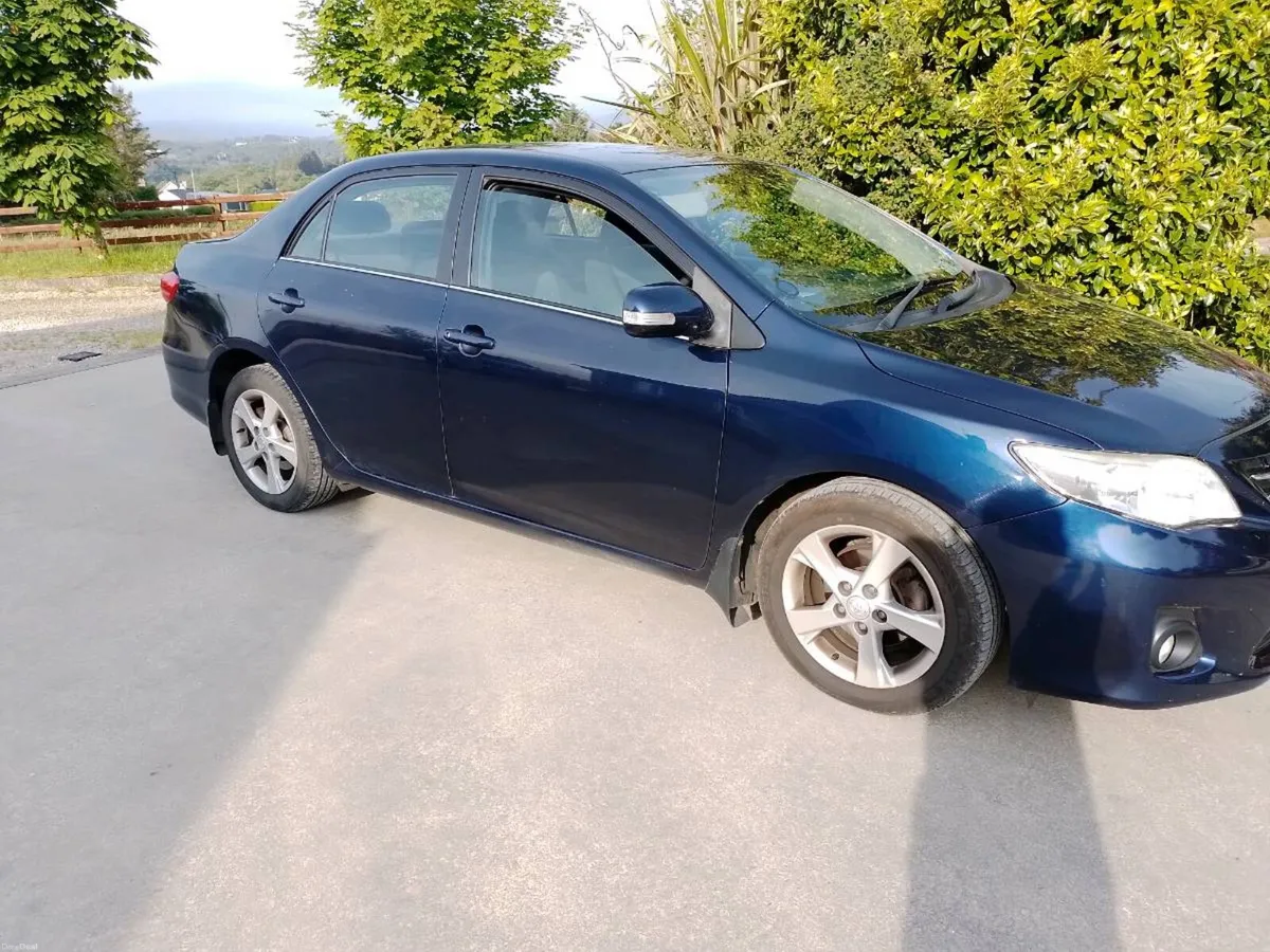 2011 Toyota Corrolla 1.4 diesel saloon - Image 1