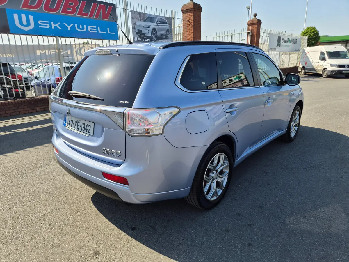 Mitsubishi Outlander 2014 - Image 4