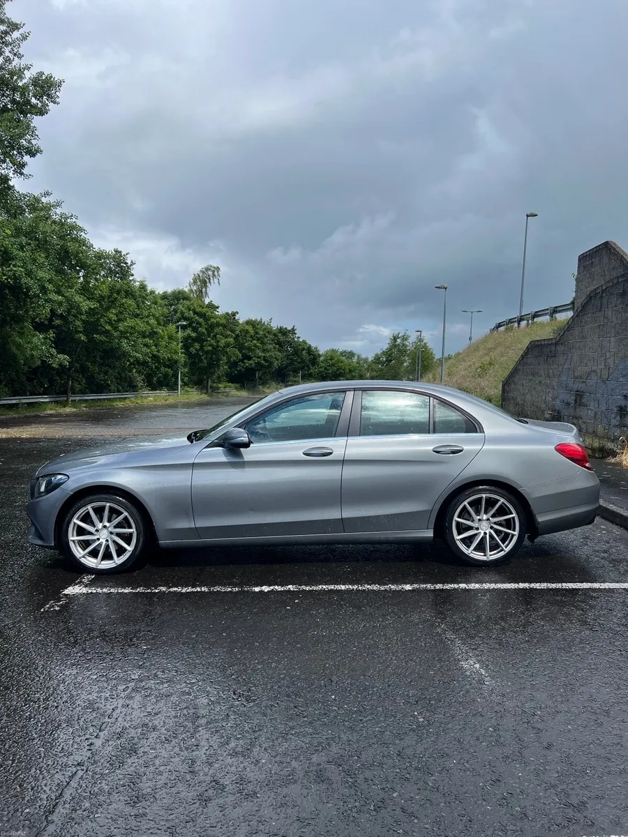 Mercedes-Benz C-Class 2014 - Image 2