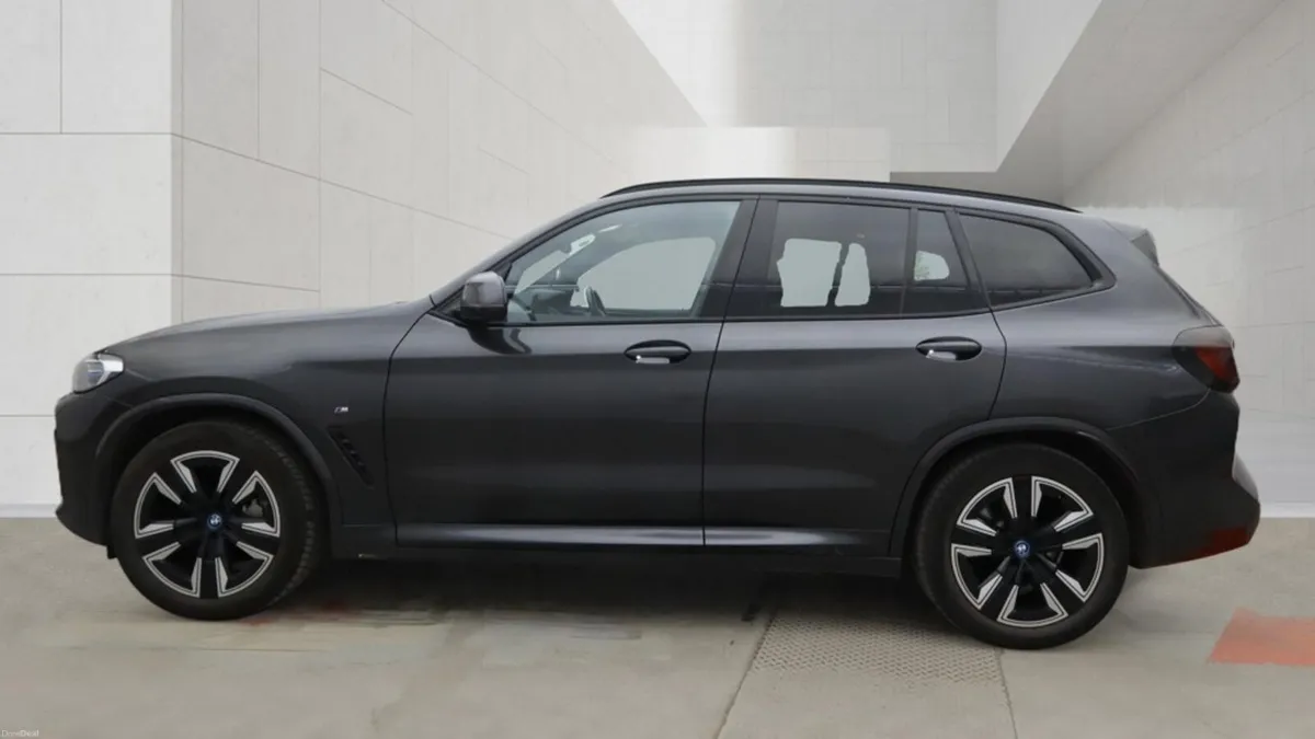BMW IX3 210KW 80KWH M SPORT - 2023 - Image 3