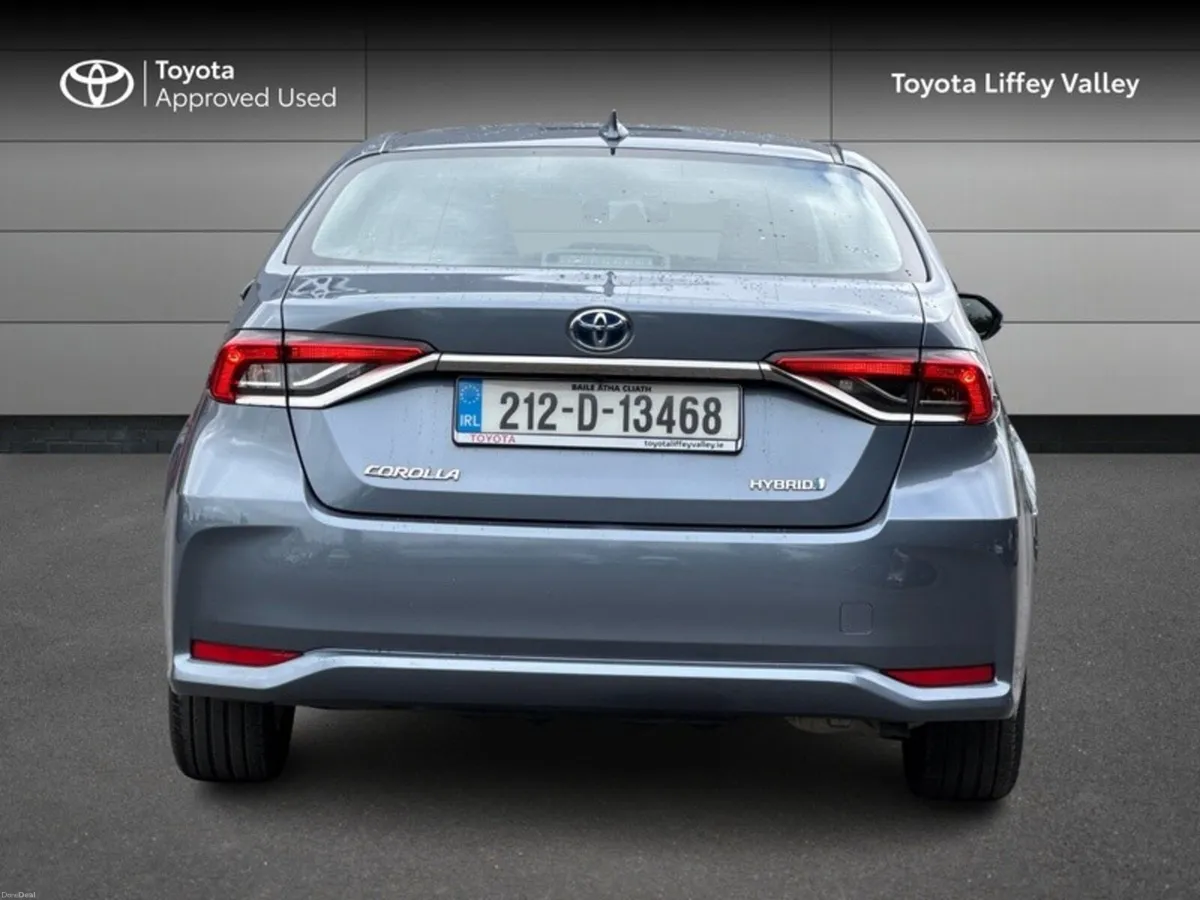 Toyota Corolla COROLLA HYBRID LUNA SALOON - Image 4