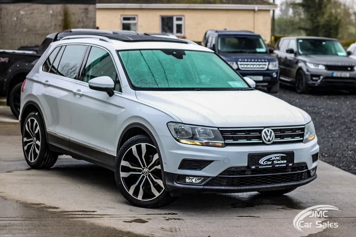 2018 VOLKSWAGEN TIGUAN PAN ROOF - Image 3