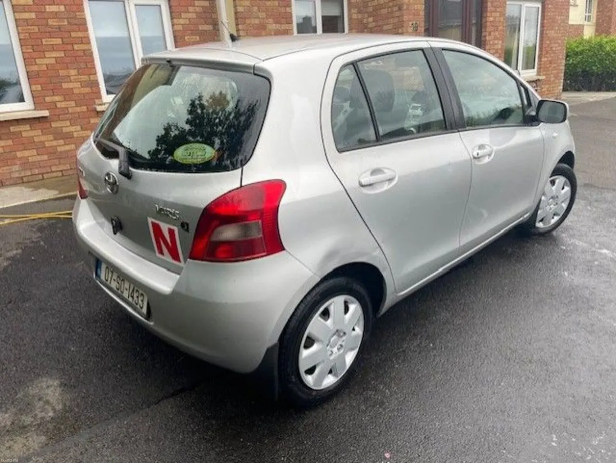 Toyota Yaris 2007 - Image 3