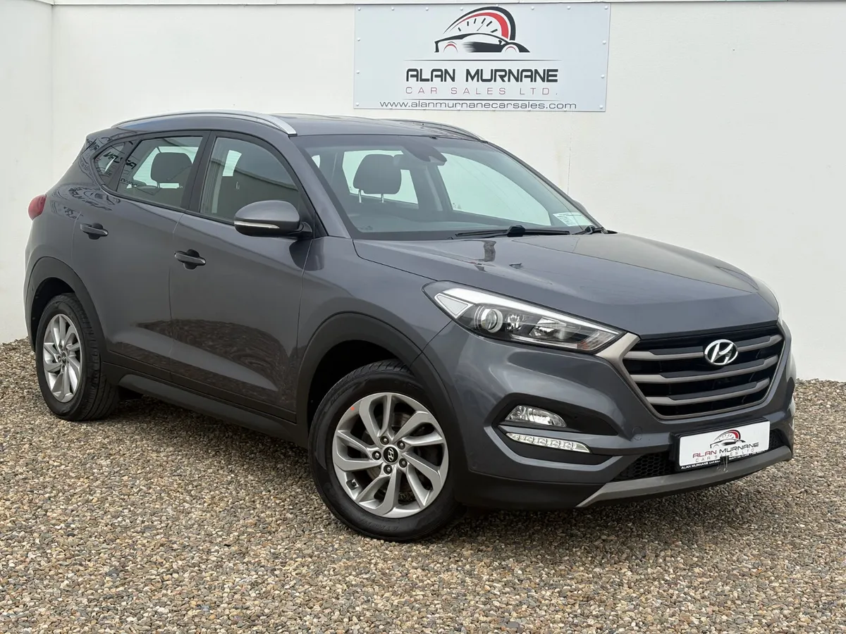 HYUNDAI TUCSON SE NAV 2017 *1 OWNER* - Image 1