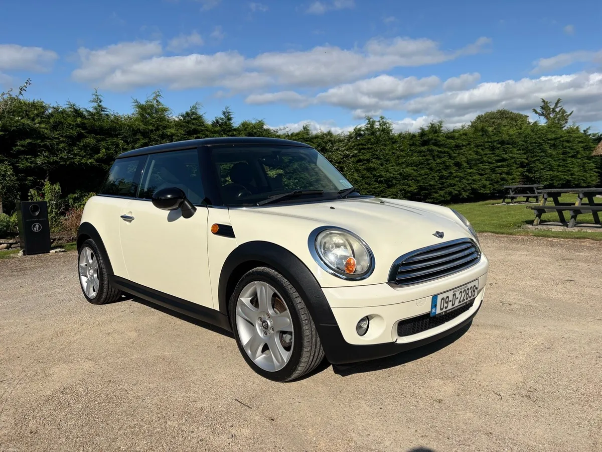 Mini Cooper - Image 1