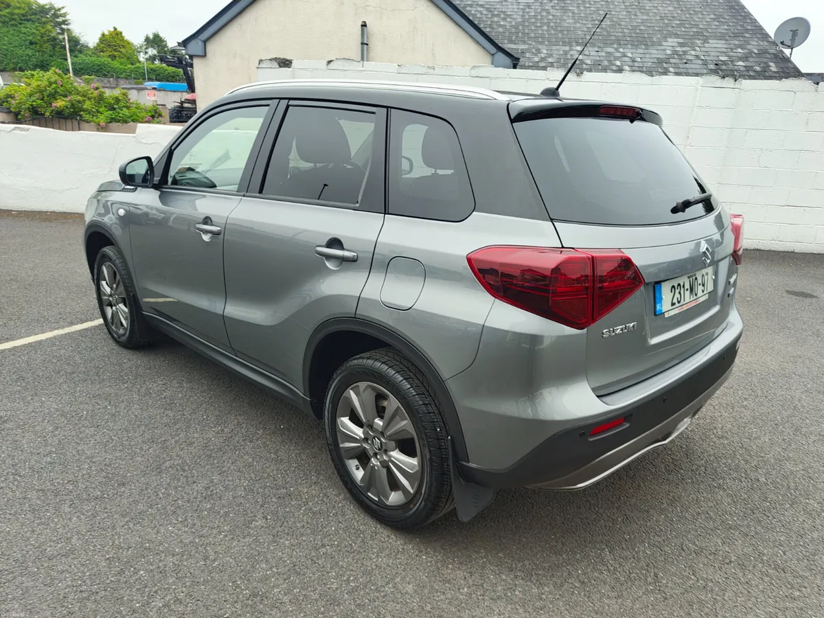 Suzuki Vitara 1.4 Hybrid SZT - Image 6