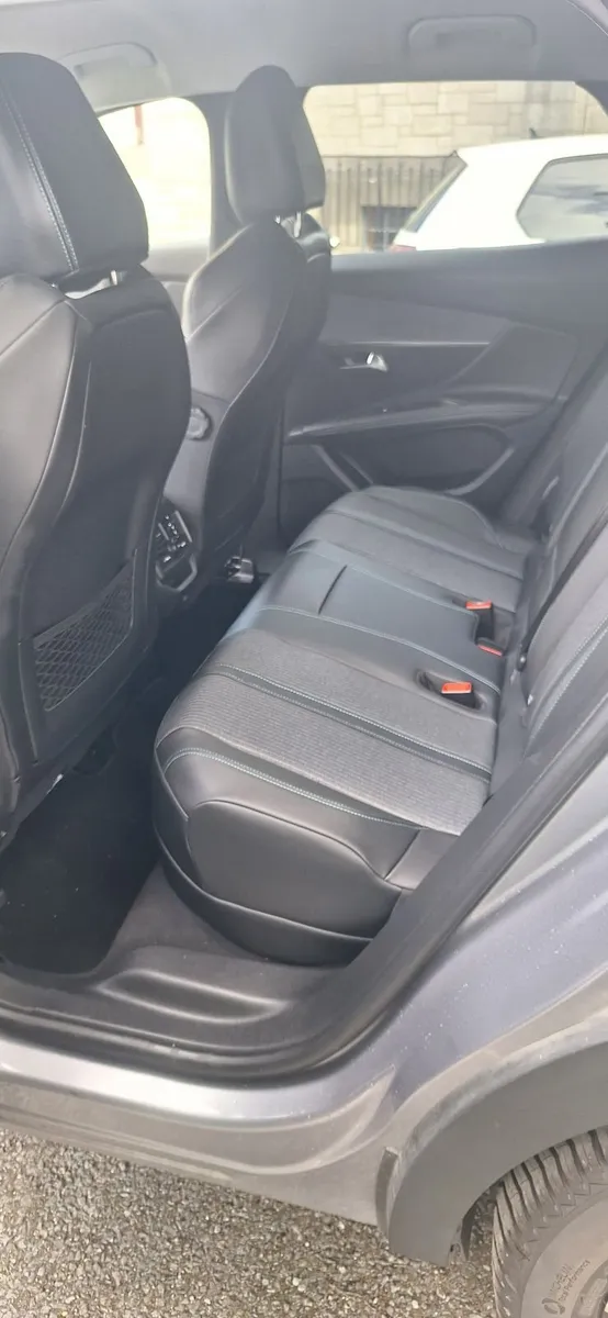 Peugeot 3008 ALLURE - 2022 1.6  Pet Plug-in Hybrid - Image 5