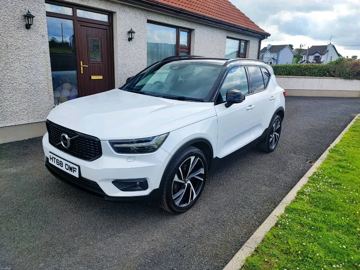 2019 Volvo XC40 2.0 D4 [190] R DESIGN Pro 5dr AWD - Image 2