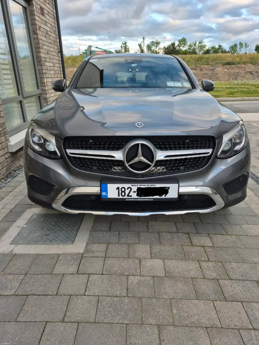 Mercedes-Benz GLC Coupé 220d  Premium Line - Image 6