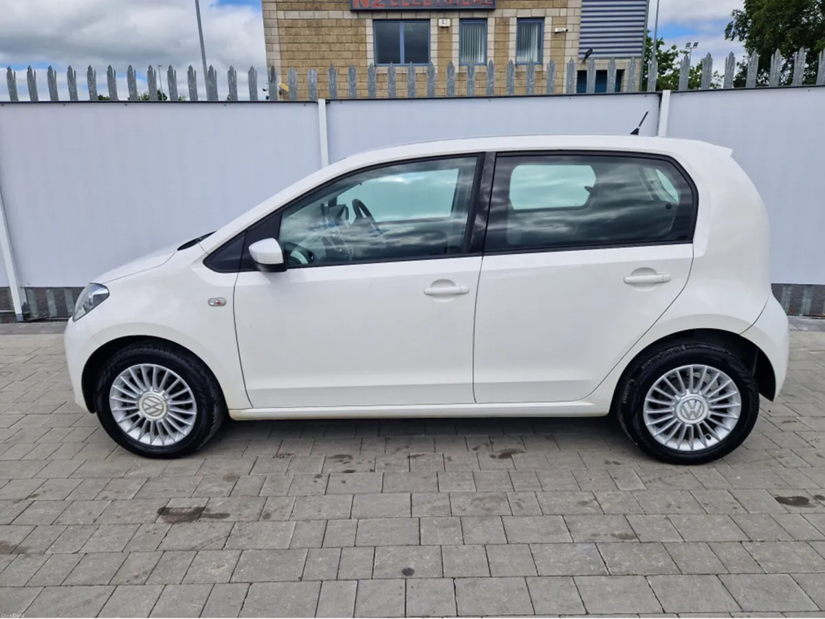 Volkswagen up! 1.0 PETROL AUTO - Image 6