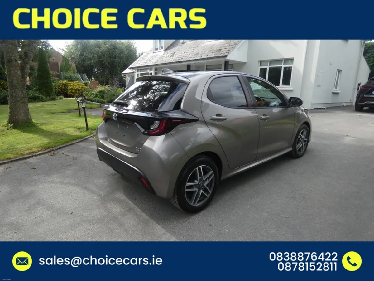 Toyota Yaris 1.5 AUTO HYBRID NEW ALLOY WHEELS - Image 6