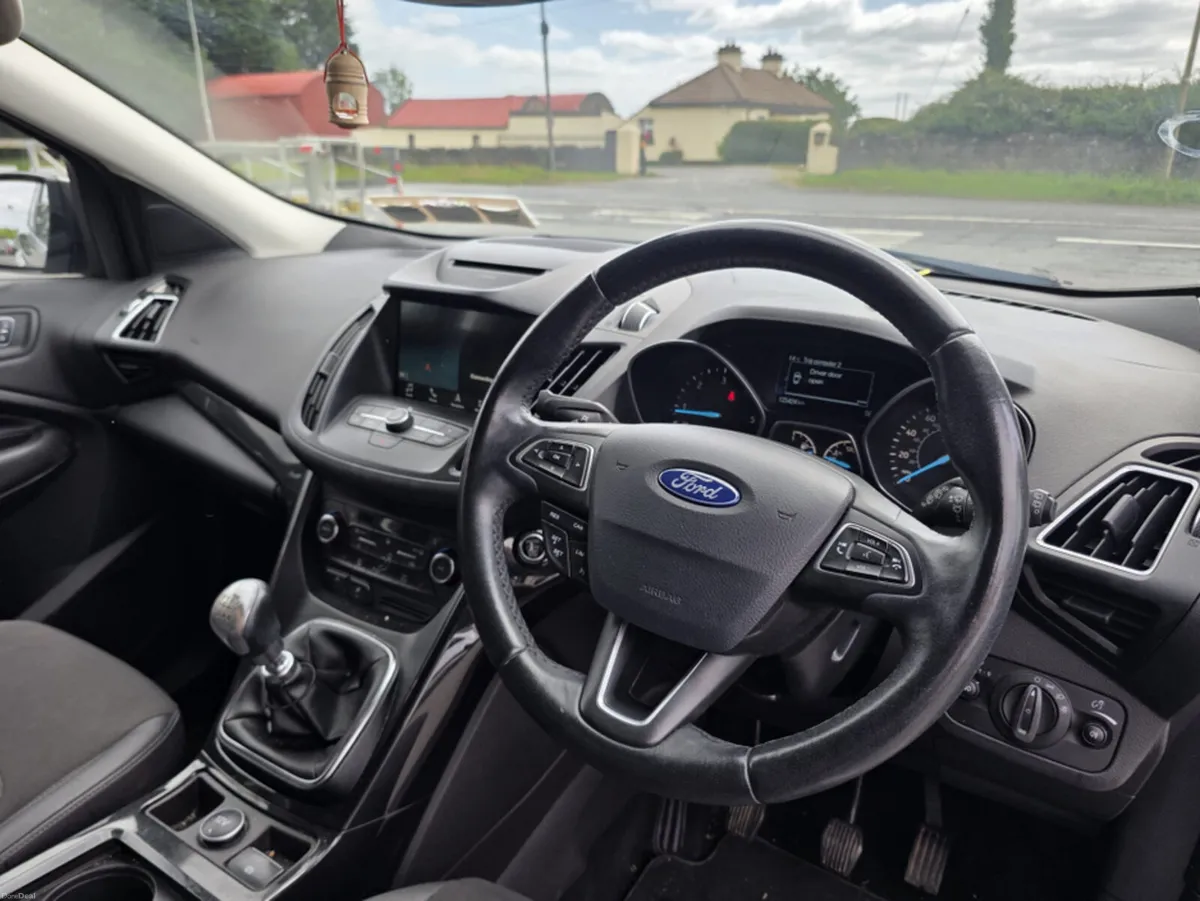 Ford Kuga 1.5 TDCI TITANIUM 120PS 2 2WD 5DR - Image 2