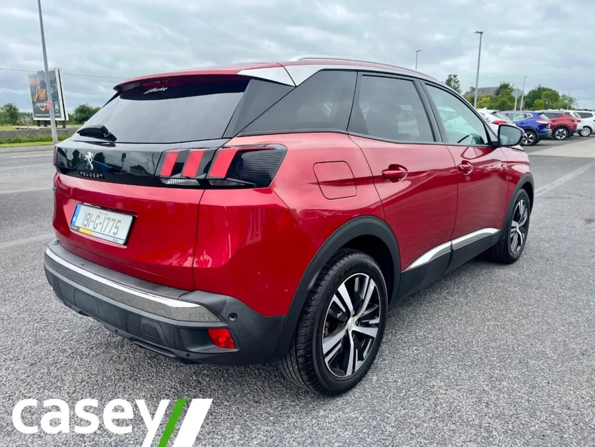Peugeot 3008 ALLURE 1.2 130 4DR - Image 3