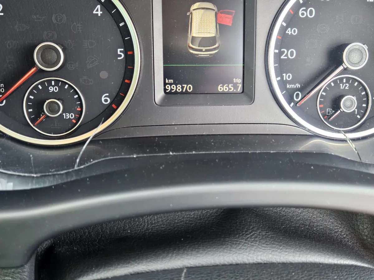 Volkswagen Tiguan diesel  low mileage - Image 4