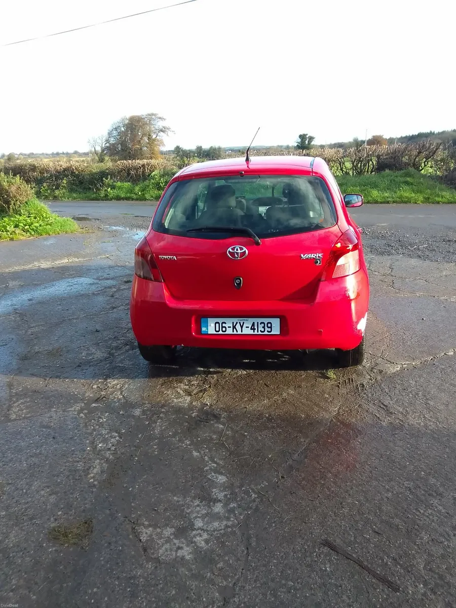 Toyota yaris - Image 2
