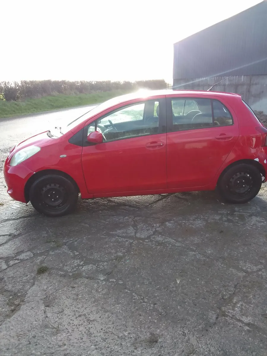 Toyota yaris - Image 4