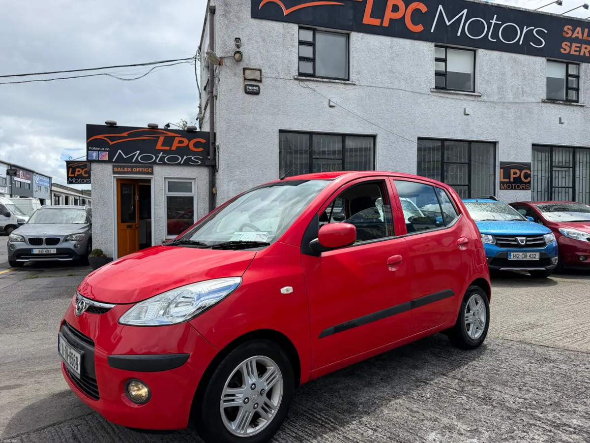 Hyundai i10 2010 - Image 1