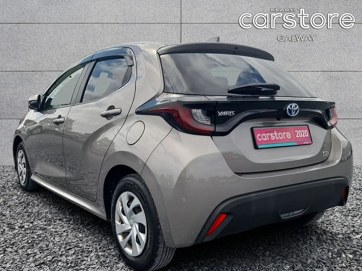 Toyota Yaris Hybrid X - Image 5