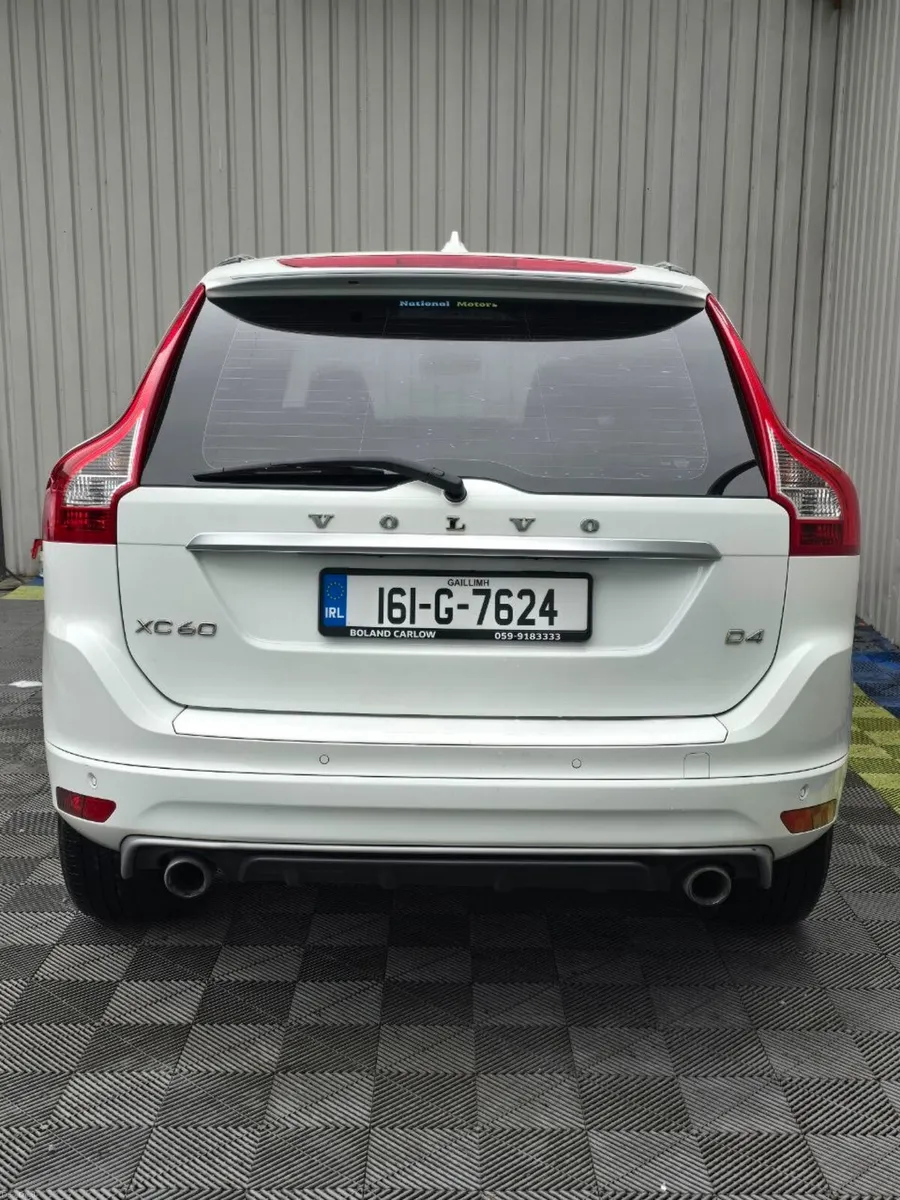 2016 Volvo XC60 D4 FWD R-DESIGN AUTOMATIC - Image 4