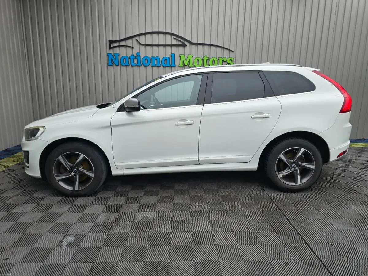 2016 Volvo XC60 D4 FWD R-DESIGN AUTOMATIC - Image 6