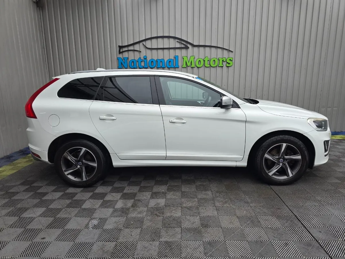 2016 Volvo XC60 D4 FWD R-DESIGN AUTOMATIC - Image 2