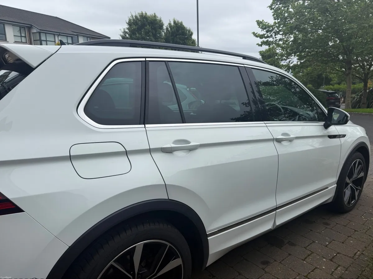 Volkswagen Tiguan 2022 - Image 4